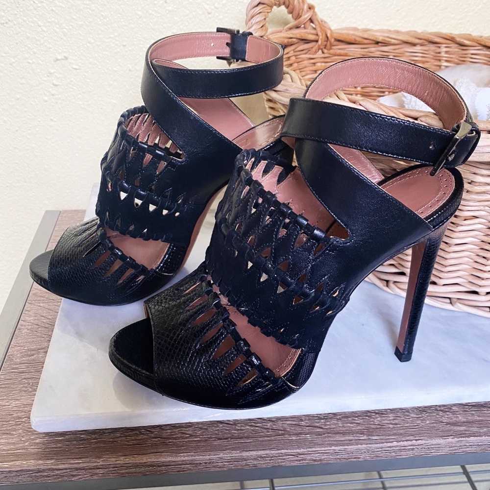 Auth. ALAÏA Black Snakeskin Embossed Strappy Heels - Picture 6 of 9